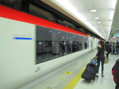 Le train Narita/tokio